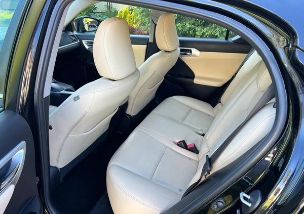 Lexus CT cena 49000 przebieg: 185000, rok produkcji 2012 z Puławy małe 352